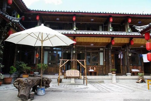 丽江溢美图客栈