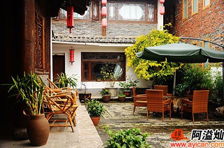 丽江阳光百合—知鱼塘客栈