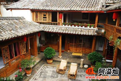 丽江彩云之南客栈
