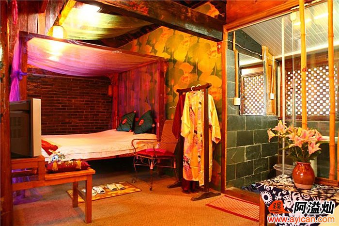 丽江古城古牌坊客栈