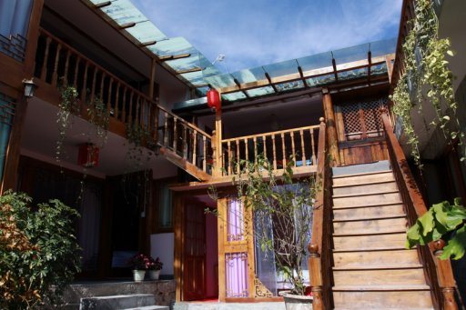 束河闲云客栈