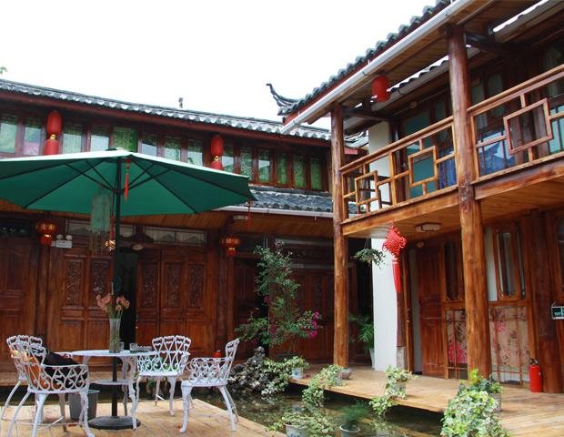 丽江束河鸣翠谷客栈