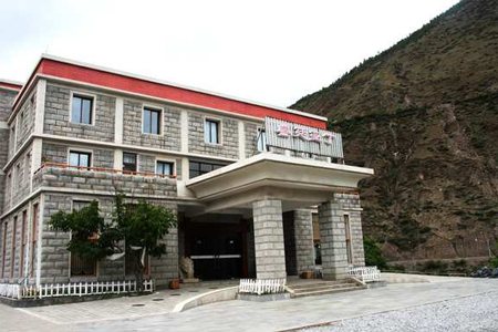 稻城盛廷亚丁酒店