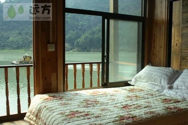 黄山新安江百合山庄客栈