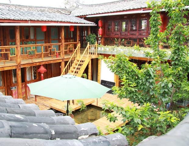 丽江束河鸣翠谷客栈