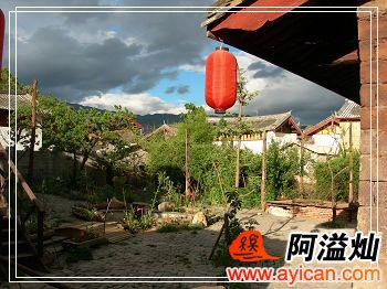 束河飞鸟与鱼客栈