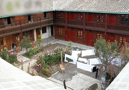 香格里拉龙行客栈