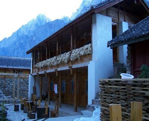 虎跳峡茶马客栈