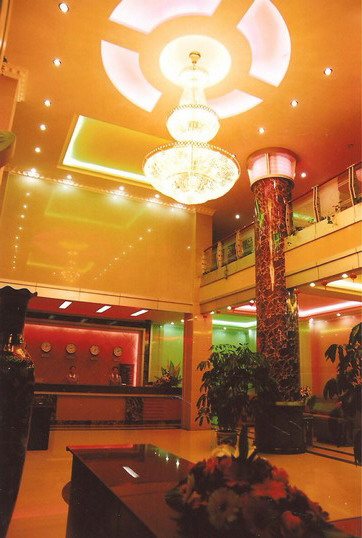 建水兴富酒店