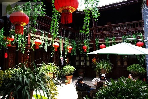 丽江水畔昔街客栈